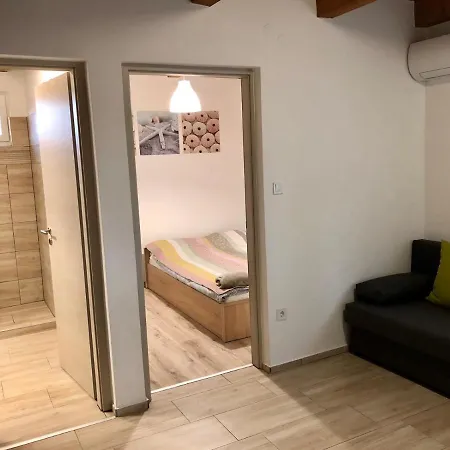 Lena Vendeghaz Гостевой дом 3*