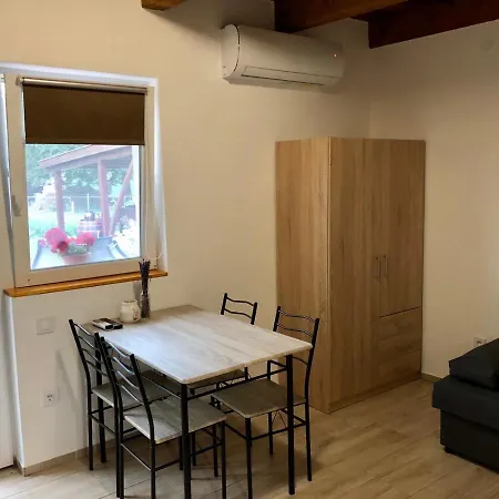 Lena Vendeghaz 3* Балатонберень