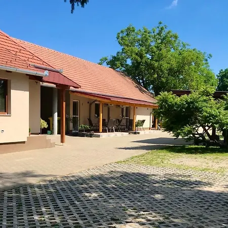 Pensjonat Lena Vendeghaz